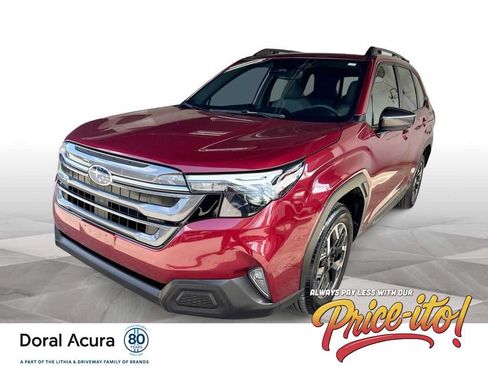 Used 2025 Subaru Forester Premium AWD/4WD image 1
