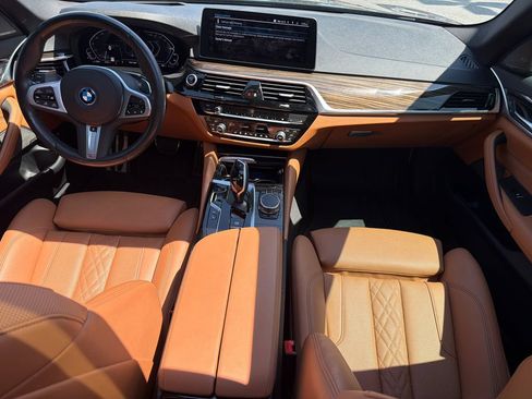 Used 2023 BMW 530e xDrive w/ Premium Package AWD/4WD image 27
