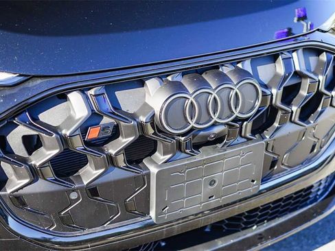 New 2025 Audi SQ5 Premium Plus image 8