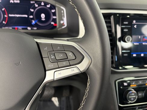 Used 2023 Volkswagen Atlas SE w/ Panoramic Sunroof Package FWD image 29