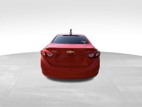 Used 2019 Chevrolet Cruze LT FWD image 5