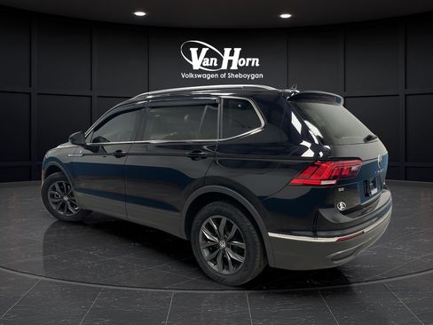 Used 2023 Volkswagen Tiguan SE w/ Panoramic Sunroof Package AWD/4WD image 5