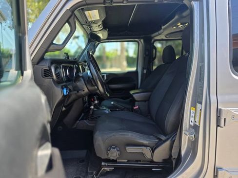 Used 2020 Jeep Gladiator Sport w/ Quick Order Package 24S AWD/4WD image 29