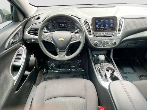 Used 2024 Chevrolet Malibu LT FWD image 22
