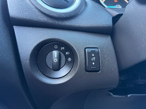 Used 2016 Ford Fiesta SE image 13