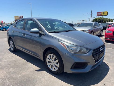 Used 2018 Hyundai Accent SE FWD image 11