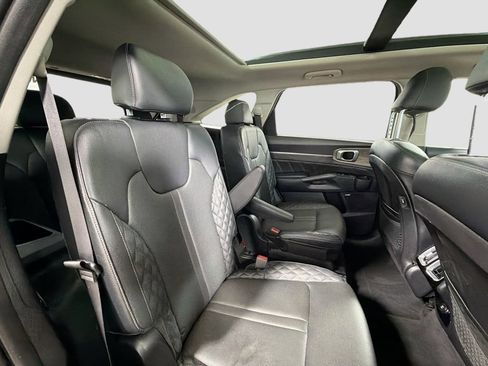Used 2022 Kia Sorento SX Prestige AWD/4WD image 32
