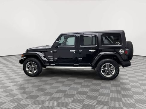 Used 2022 Jeep Wrangler Unlimited Sahara w/ Cold Weather Group AWD/4WD image 36