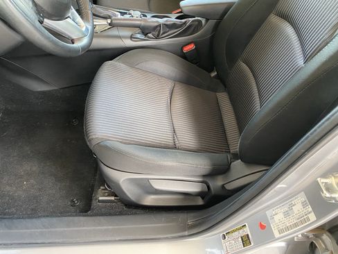 Used 2015 MAZDA MAZDA3 i Touring FWD image 12