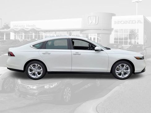 New 2025 Honda Accord LX image 2