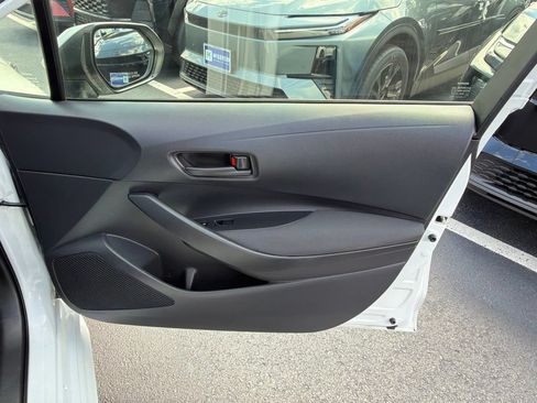 Used 2023 Toyota Corolla LE w/ Carpet Mat Package (TMS) FWD image 8