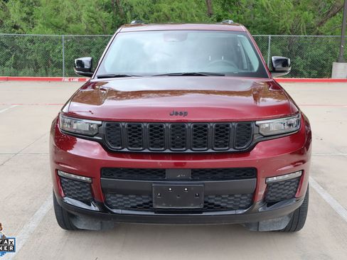 Used 2023 Jeep Grand Cherokee L Limited w/ Black Appearance Package AWD/4WD image 9