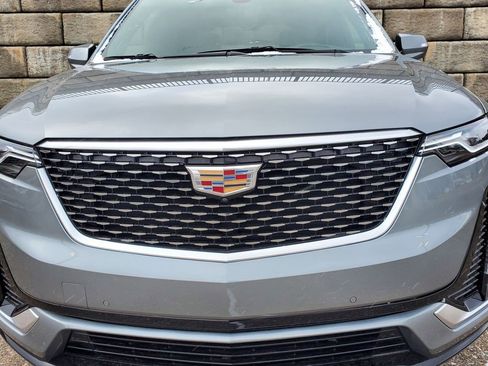 Certified 2024 Cadillac XT6 Premium Luxury w/ Technology Package AWD/4WD image 5