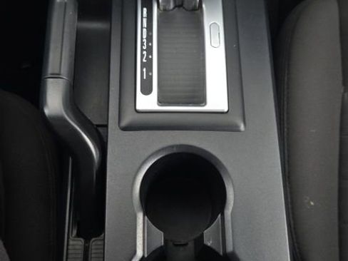 Used 2006 Ford Mustang GT image 29