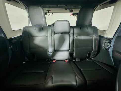 New 2025 Jeep Wrangler Unlimited Rubicon image 10
