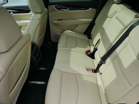 Used 2019 Cadillac XT5 Luxury image 8