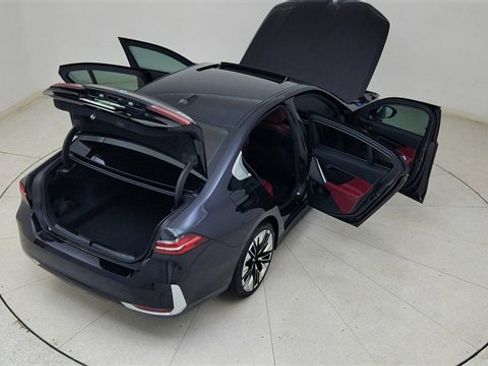 Used 2026 BMW 530i image 89