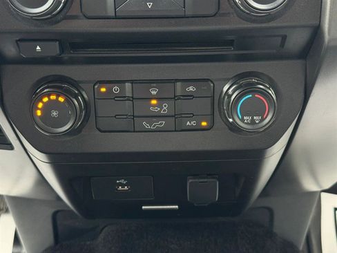 Used 2018 Ford F150 XLT AWD/4WD image 18