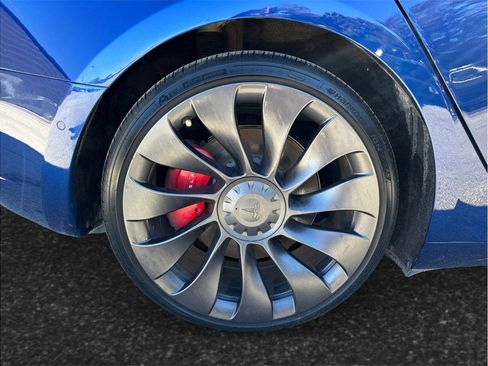 Used 2021 Tesla Model 3 Performance image 15