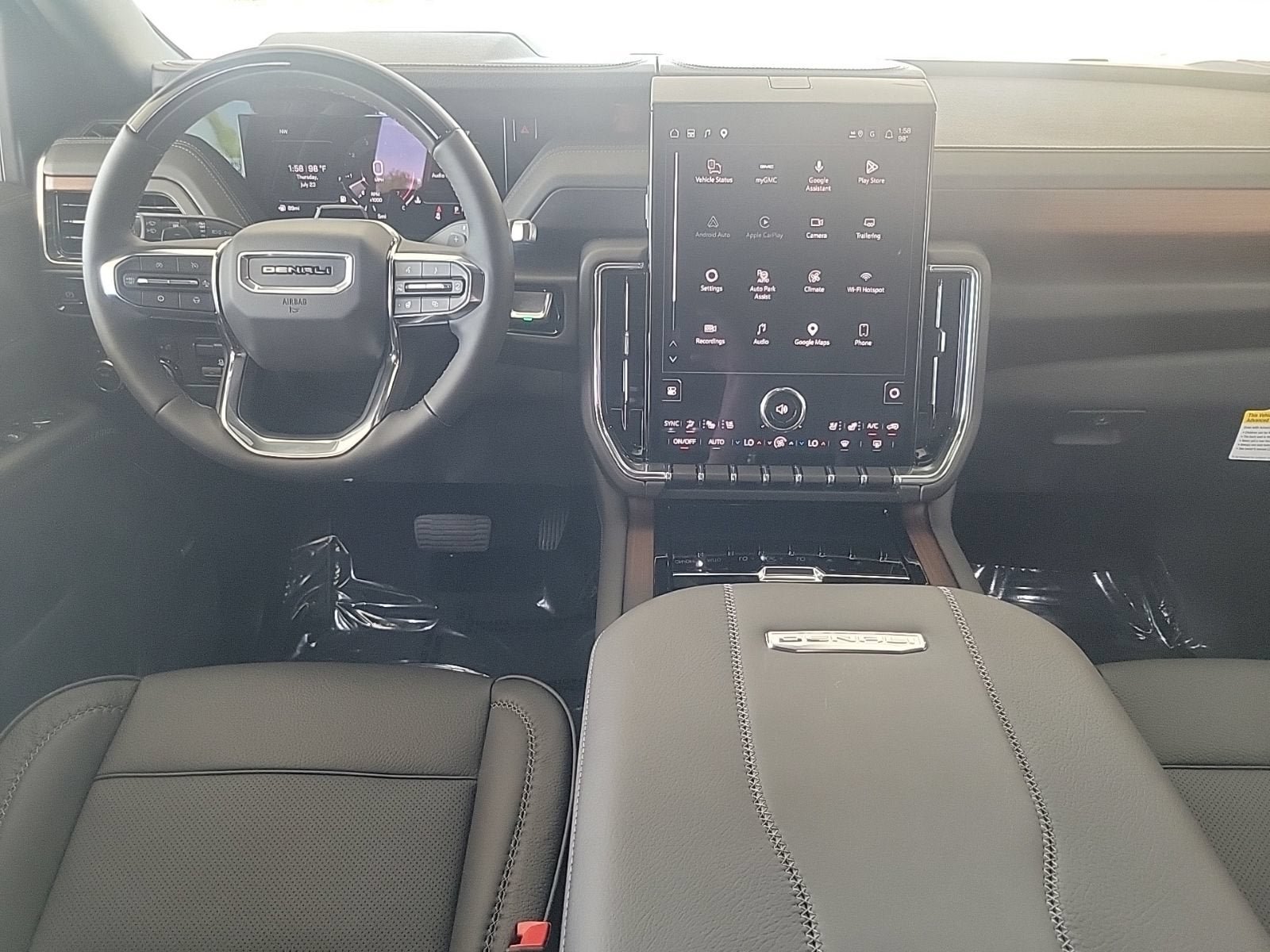 New 2026 GMC Yukon Denali w/ Denali Reserve Package AWD/4WD image 17