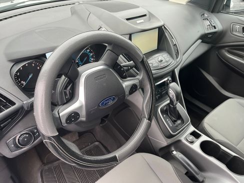 Used 2014 Ford Escape SE w/ Equipment Group 201A image 7