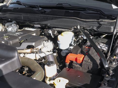 Used 2022 RAM 2500 Tradesman w/ Towing Technology Group image 12