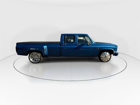 Used 1988 Chevrolet Silverado 3500 2WD Crew Cab image 9