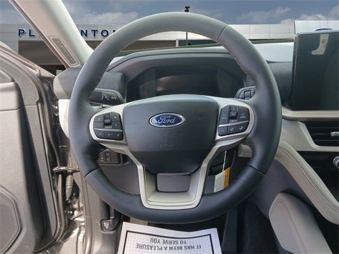 New 2025 Ford Explorer Active w/ Active Comfort Package image 12