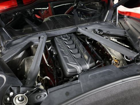 Used 2020 Chevrolet Corvette Stingray w/ 2LT Preferred Equipment Group image 11