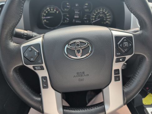 Used 2020 Toyota Tundra Limited w/ Limited Premium Package AWD/4WD image 18