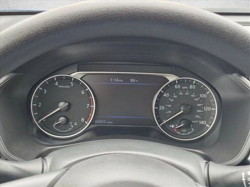 Used 2025 Nissan Altima 2.5 SV FWD image 12