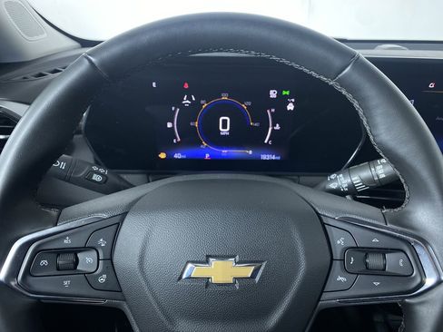 Certified 2024 Chevrolet TrailBlazer LT w/ LT Cold Weather Package image 3