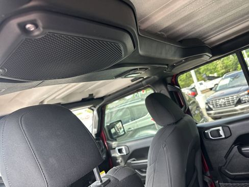 Used 2022 Jeep Wrangler Unlimited Sport AWD/4WD image 25