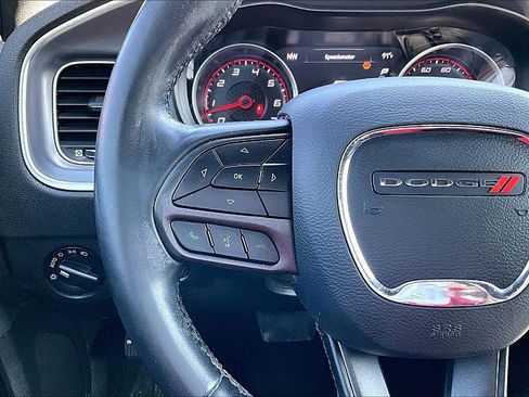 Used 2020 Dodge Charger SXT image 19