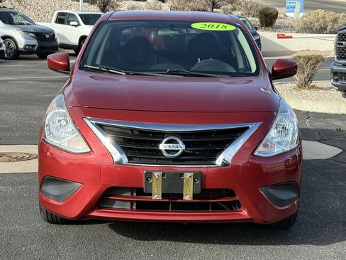 Used 2018 Nissan Versa SV image 3