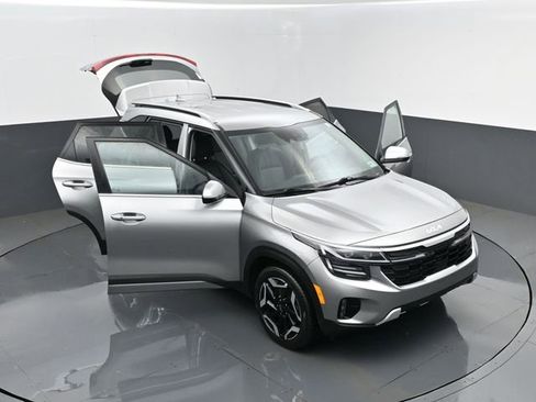 Used 2024 Kia Seltos SX image 26