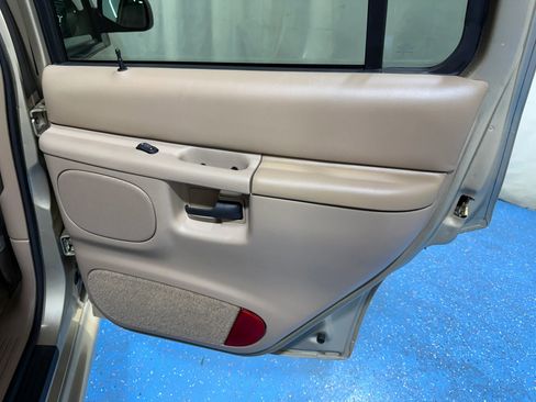 Used 1999 Ford Explorer 4WD 4-Door image 35