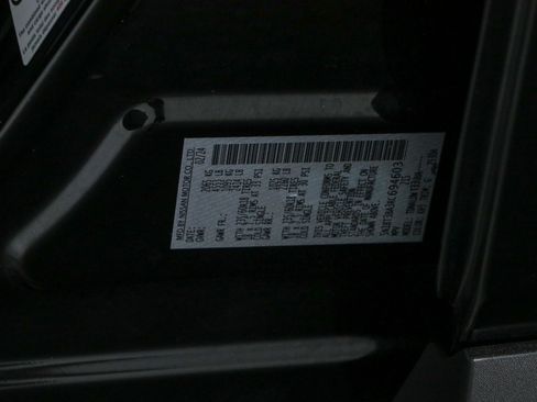 Used 2024 Nissan Rogue SV FWD image 32