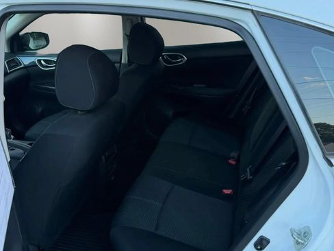 Used 2019 Nissan Sentra SR Turbo FWD image 4