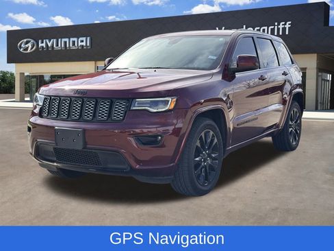 Used 2020 Jeep Grand Cherokee Altitude image 2