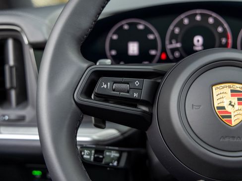 New 2026 Porsche Cayenne Coupe image 30