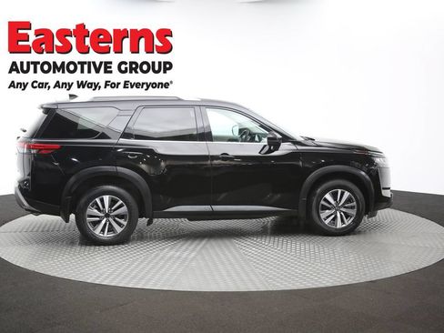 Used 2022 Nissan Pathfinder SL AWD/4WD image 43