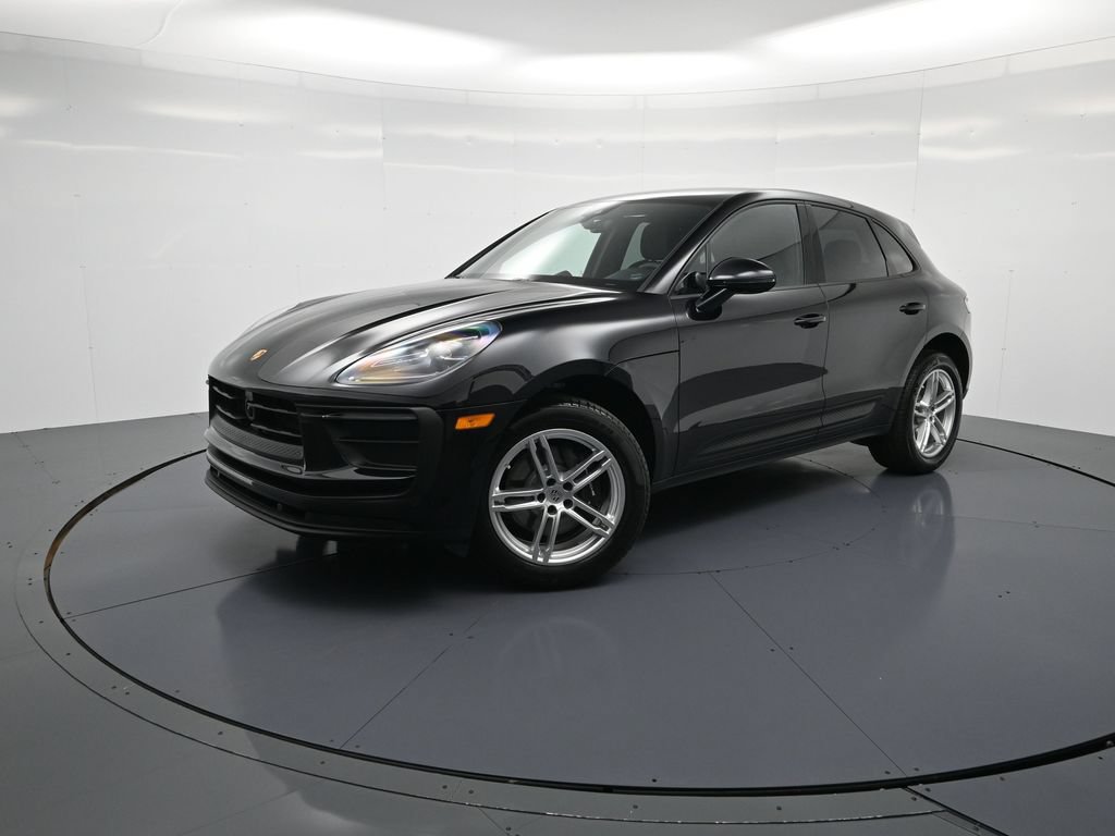 Used 2026 Porsche Macan AWD/4WD image 28