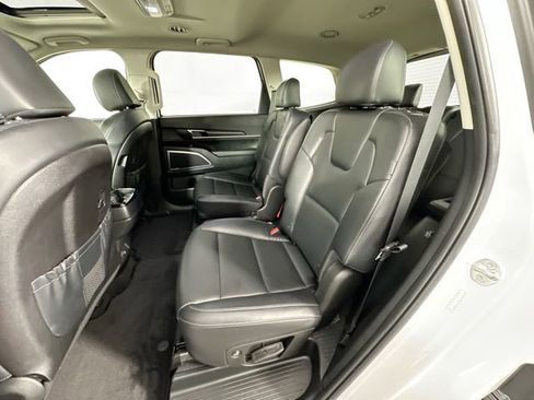 Used 2024 Kia Telluride S w/ S Sunroof Package AWD/4WD image 4