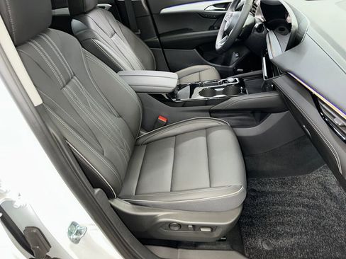 Certified 2024 Buick Envision Avenir image 35