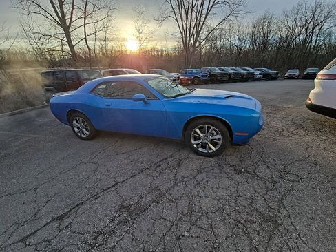 Used 2023 Dodge Challenger SXT w/ Cold Weather Group image 10