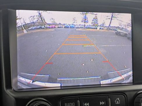 Used 2015 GMC Canyon SLT image 14