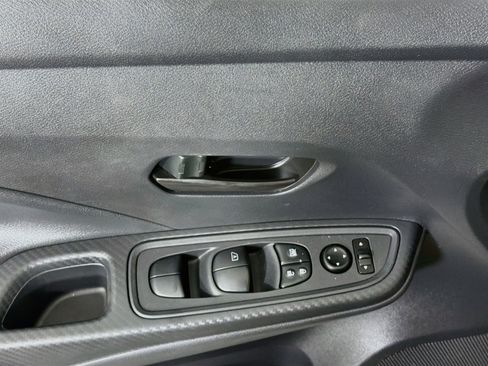 Used 2025 Nissan Versa S w/ Trunk Package FWD image 15