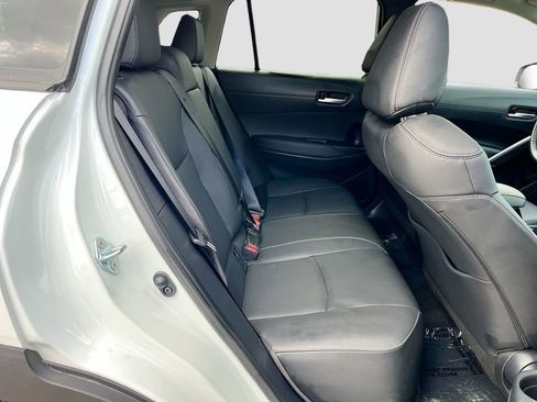 Used 2023 Toyota Corolla Cross XLE w/ Convenience Package image 27