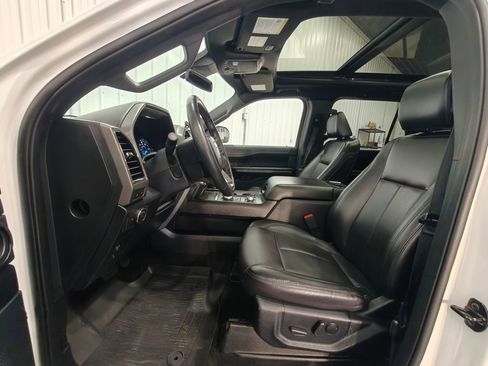 Used 2021 Ford Expedition Max XLT image 30